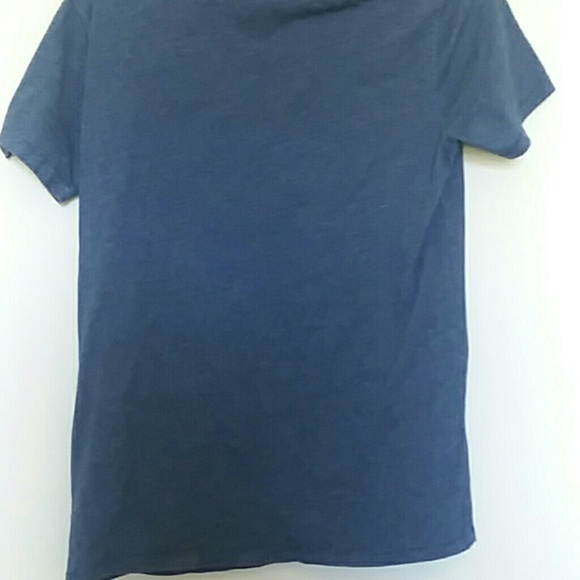 Abercombie and Fitch graphic tee - Picture 3 of 4