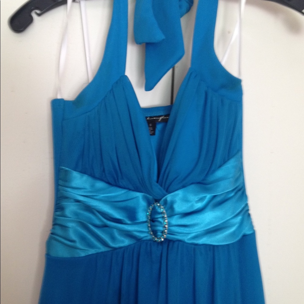 Dress - Picture 2 of 4