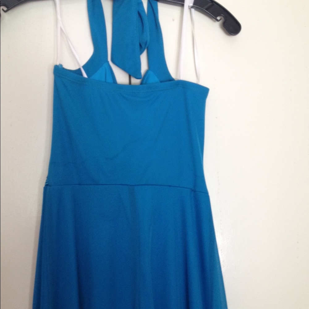 Dress - Picture 3 of 4