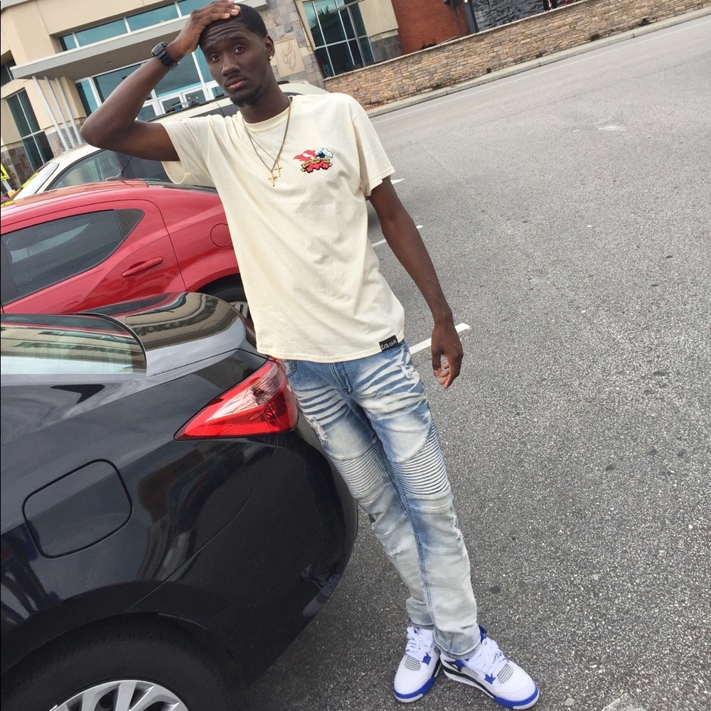 Meet your Posher, Lijah