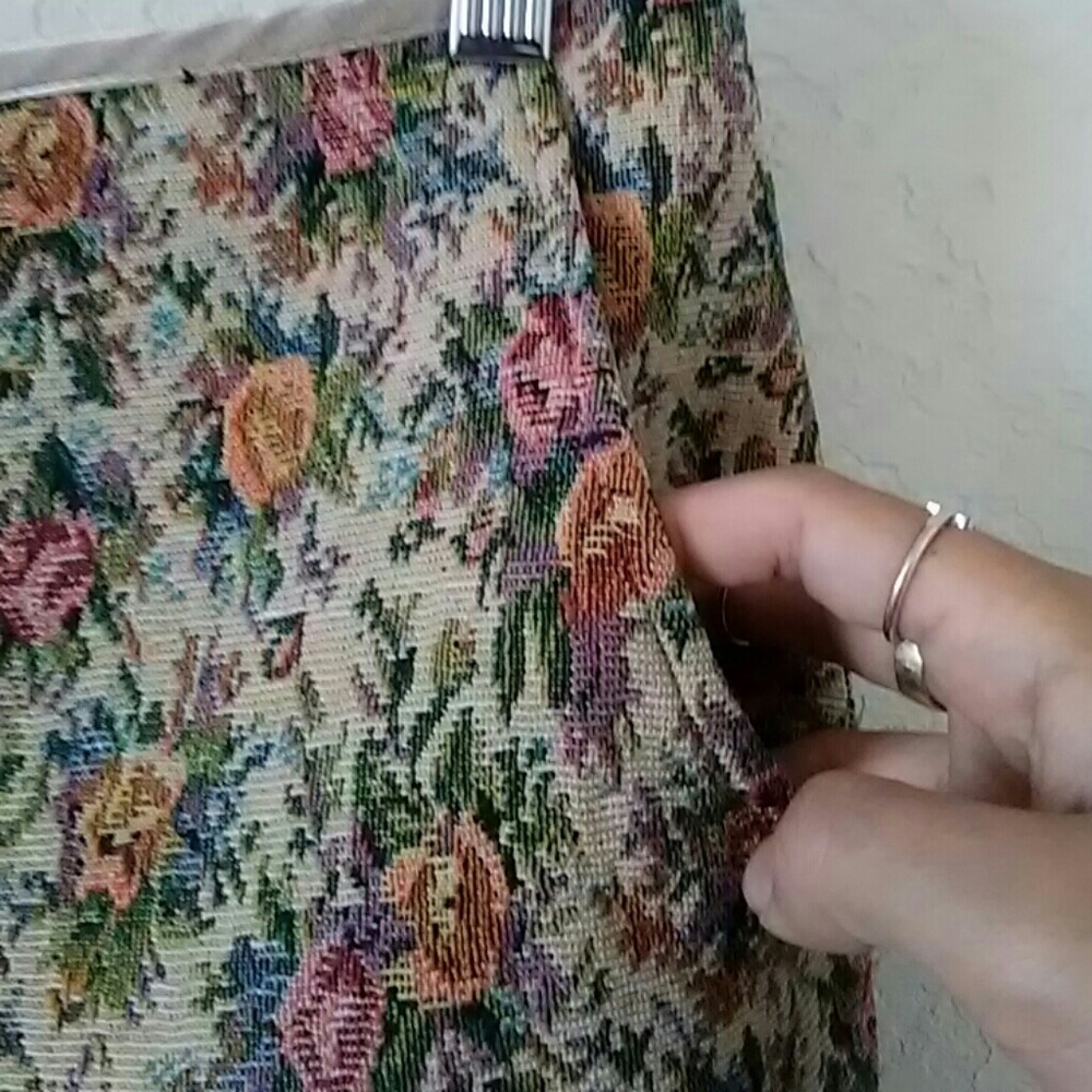 High Rise Shorts - Picture 2 of 3