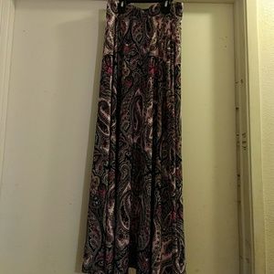 Womens maxi skirt size small