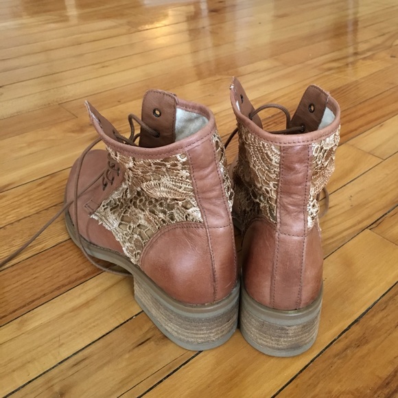 French lace up ankle boots - Picture 3 of 3