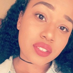 Meet your Posher, Savannah