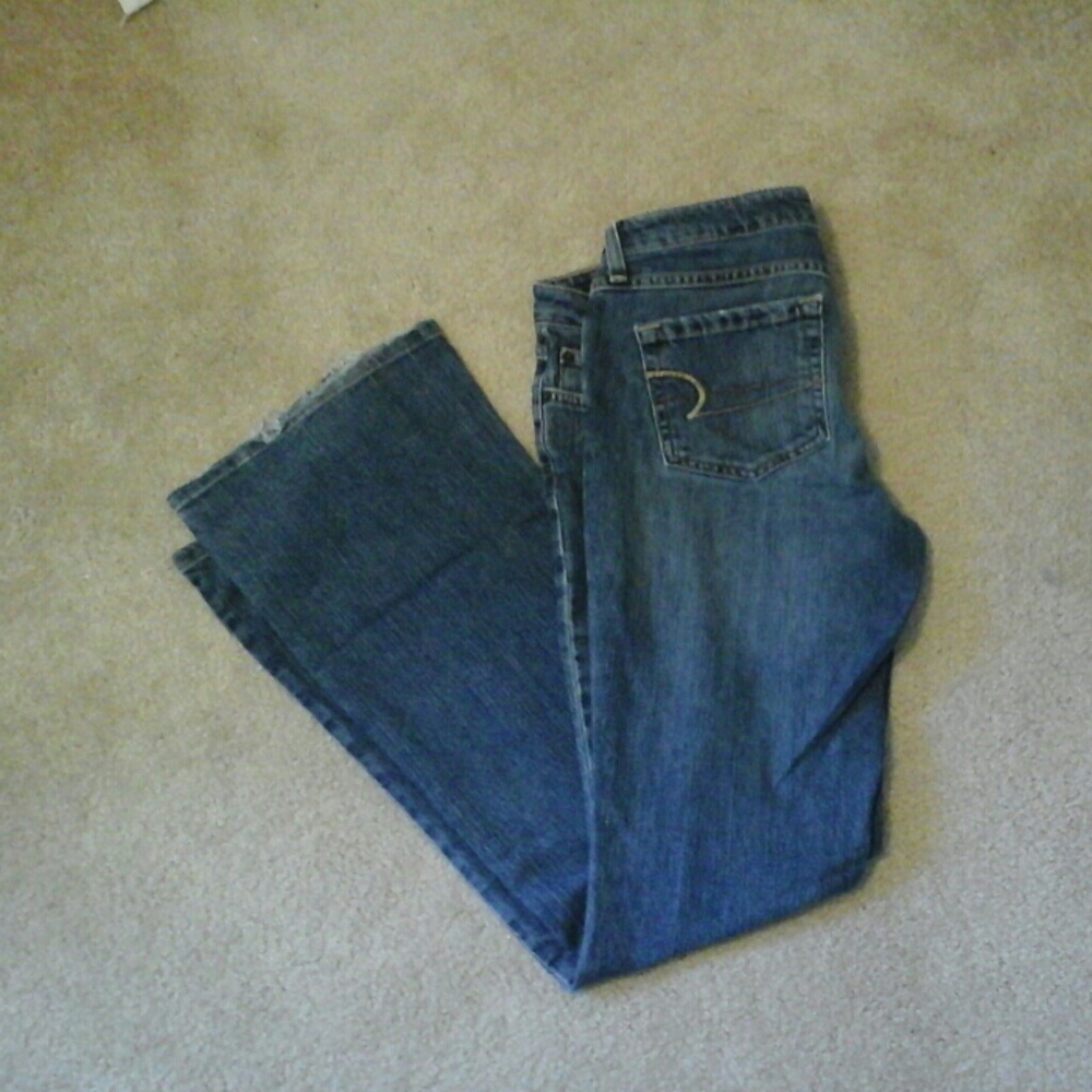 Low rise flare jean