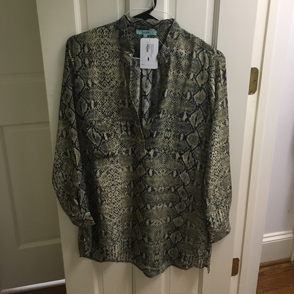 Karlie tunic - size small