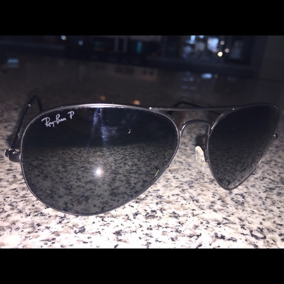 Ray-Ban Accessories - All black polarized Ray-Ban Aviators