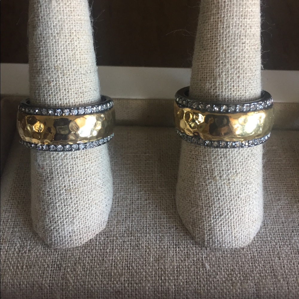 Hammered gold w/ hematite and crystal ring Size 8