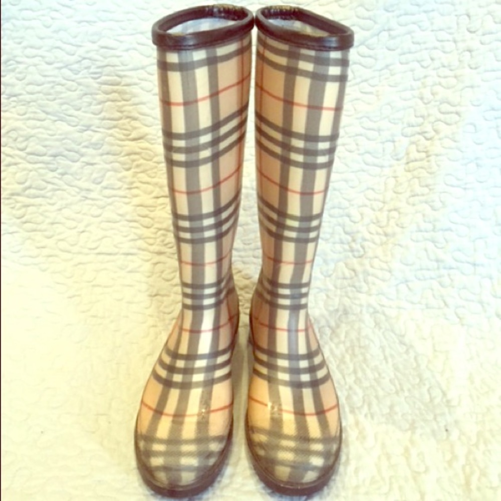 Burberry Rain Boots Size 9
