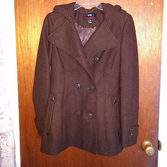 Fall Trench Coat - Picture 2 of 5