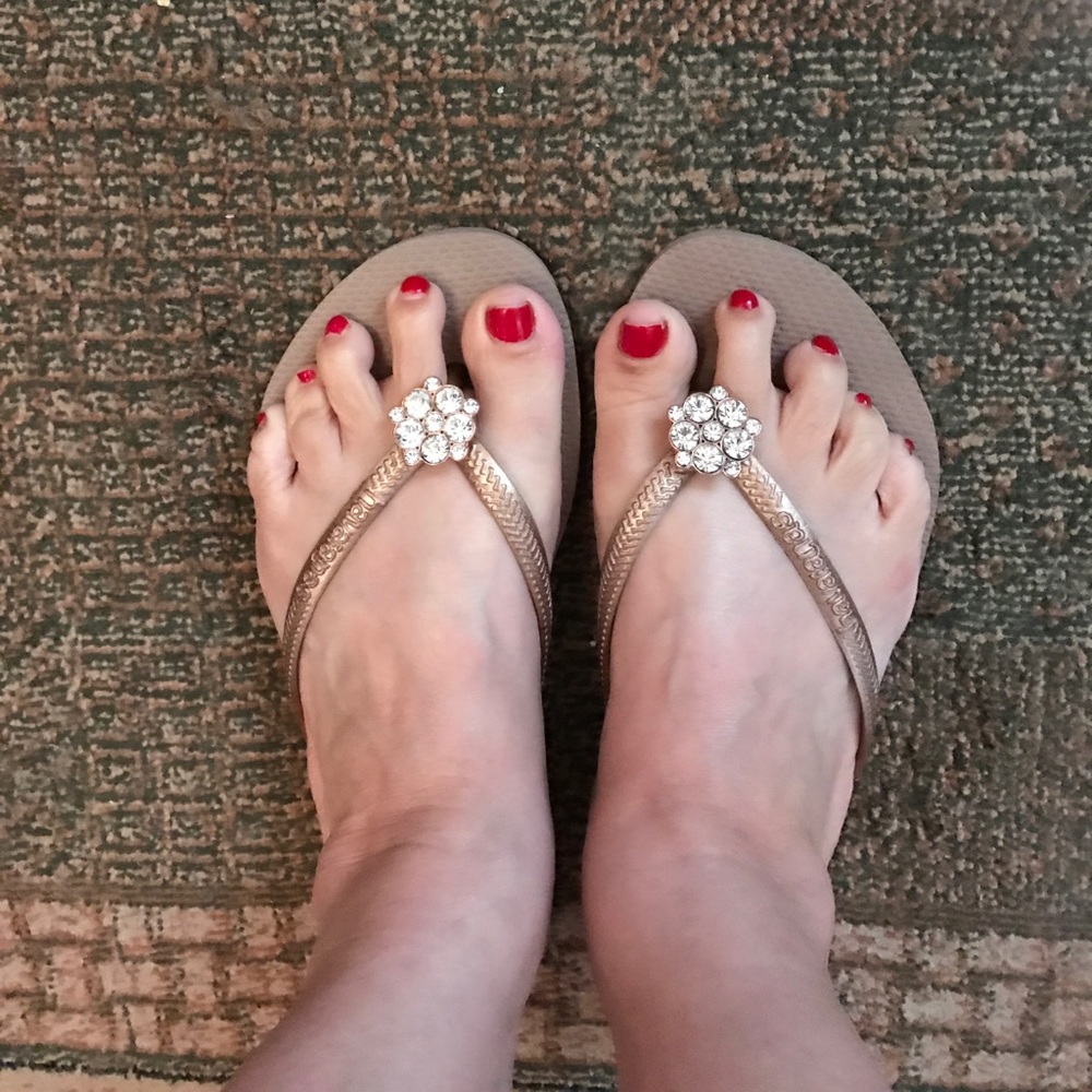 🌴Havaianas crystal  with Swarovski embellishment.