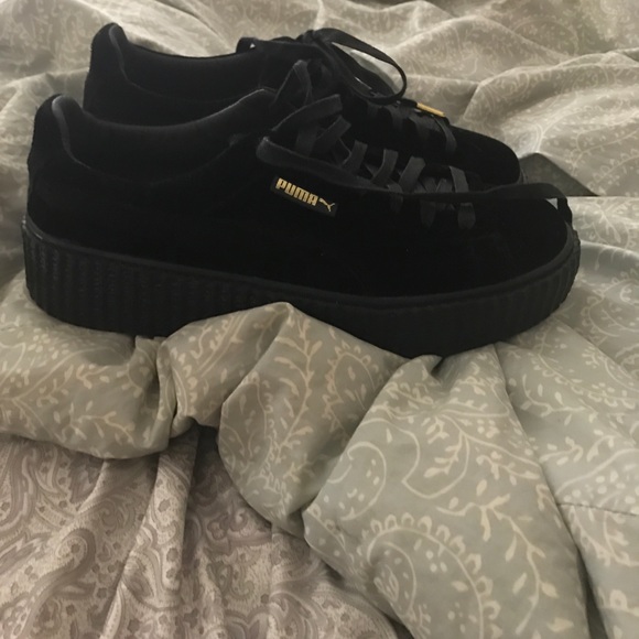 Fenty black velvet sneakers - Picture 2 of 2