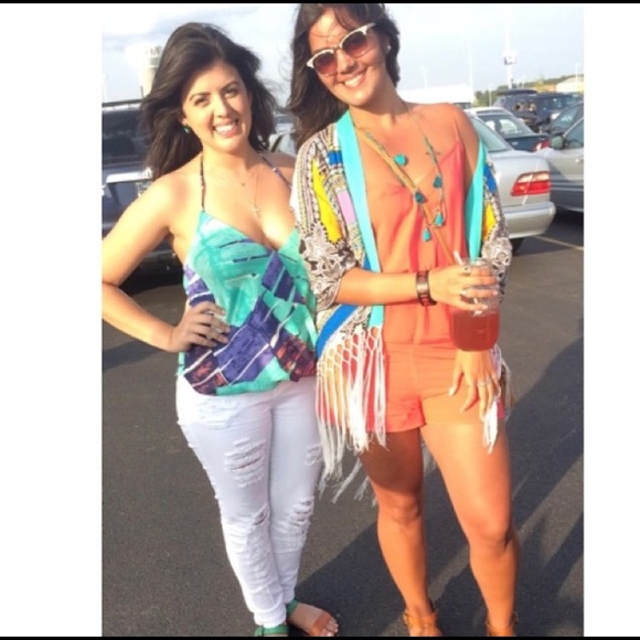 Palm Print Halter Top - Picture 4 of 4