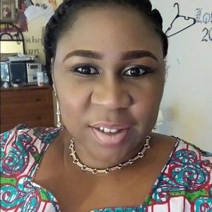 Meet your Posher, Aminat