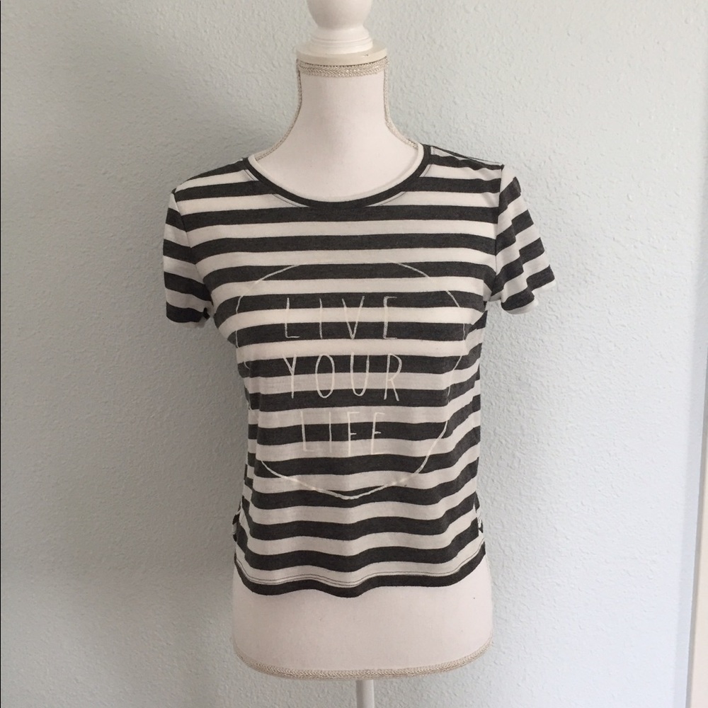 American Eagle crop T-shirt size medium