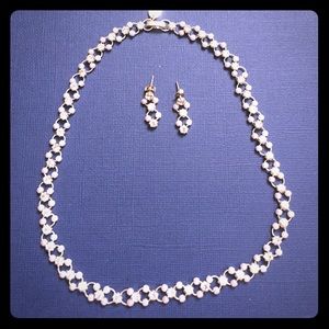 Rhinestone/pearl necklace and earring set