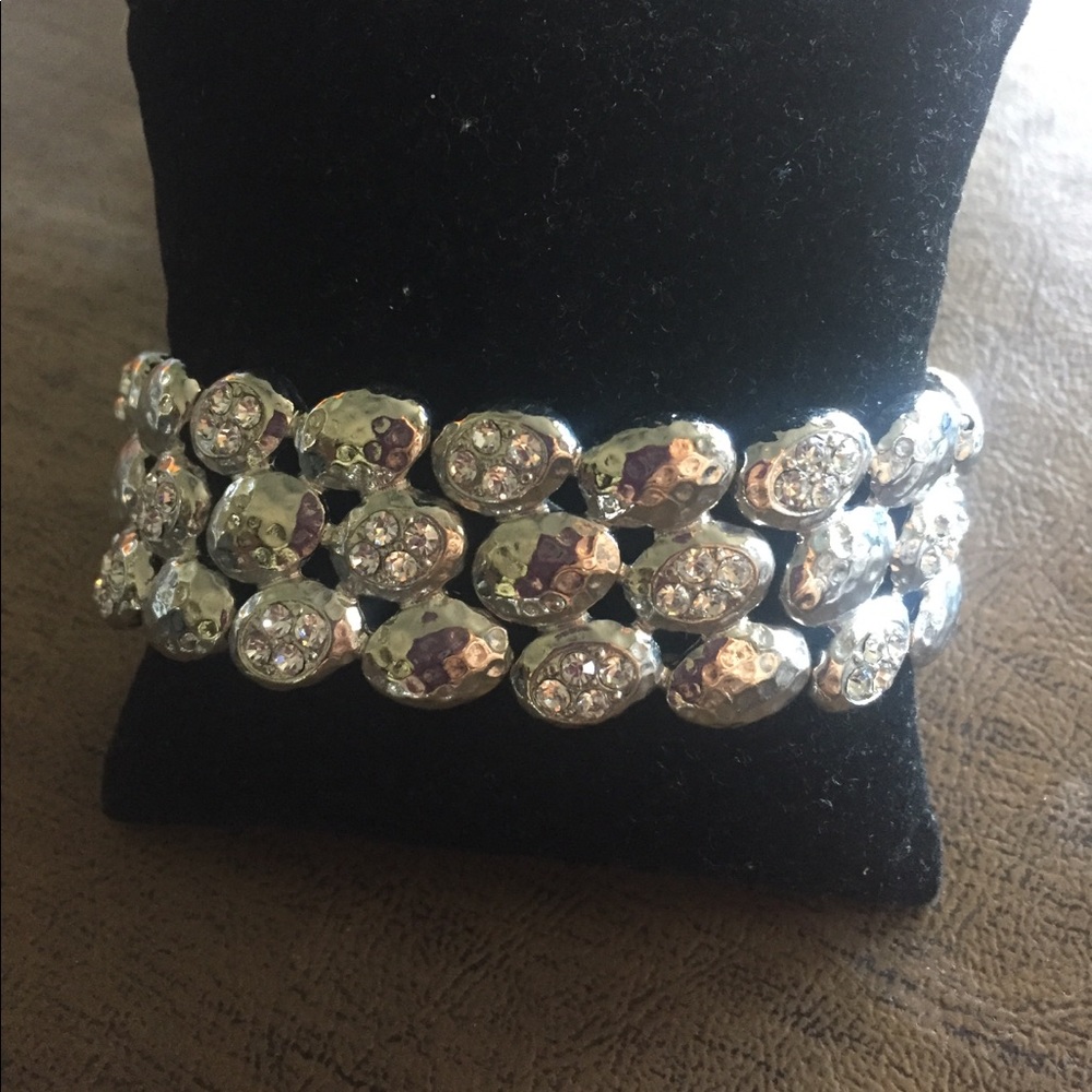Hammered Silver and crystal stretch bracelet