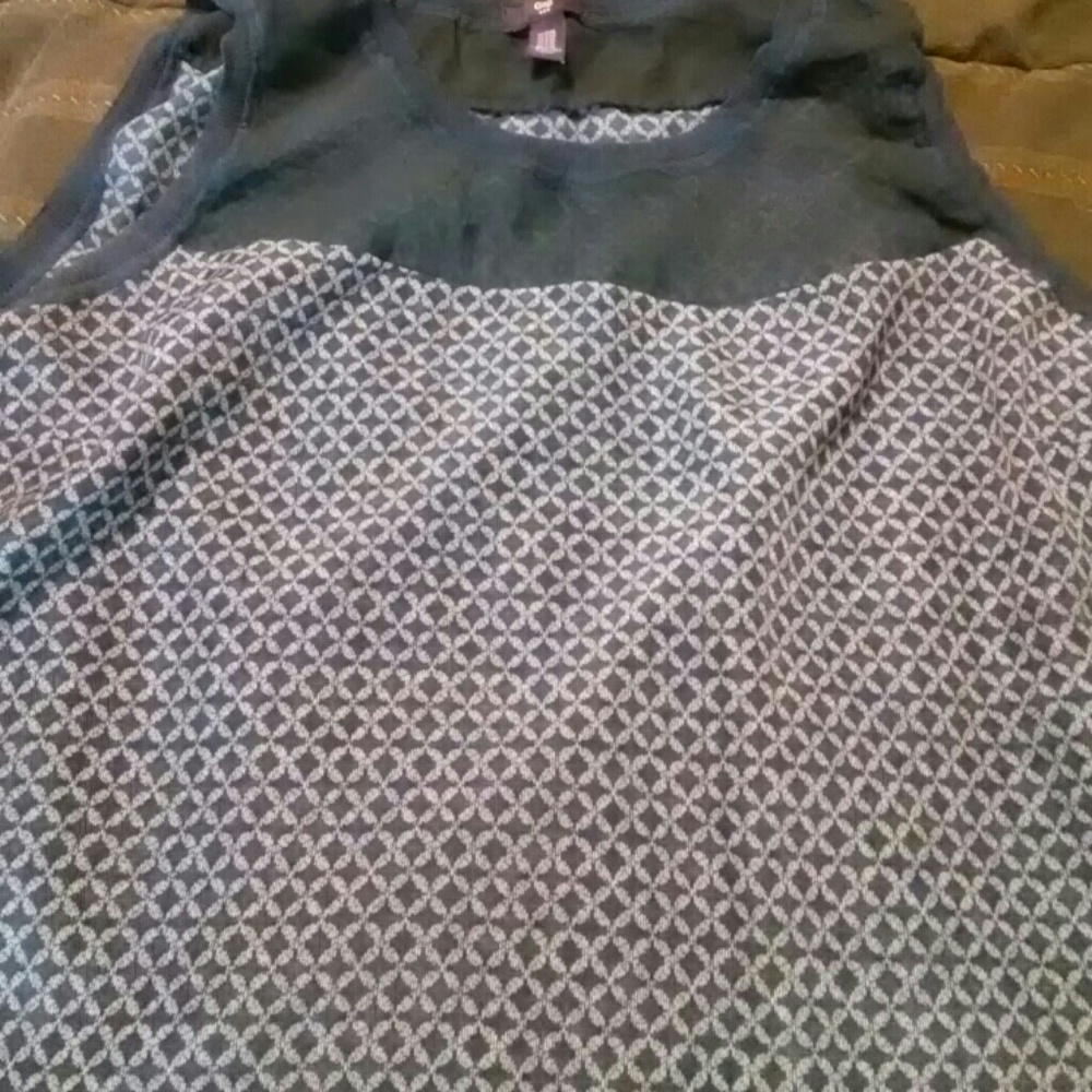 Gap shirt