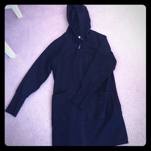 Long sleeved black zippered hoodie
