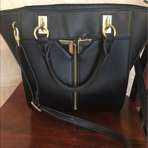Black & Gold Danielle Nicole Bag