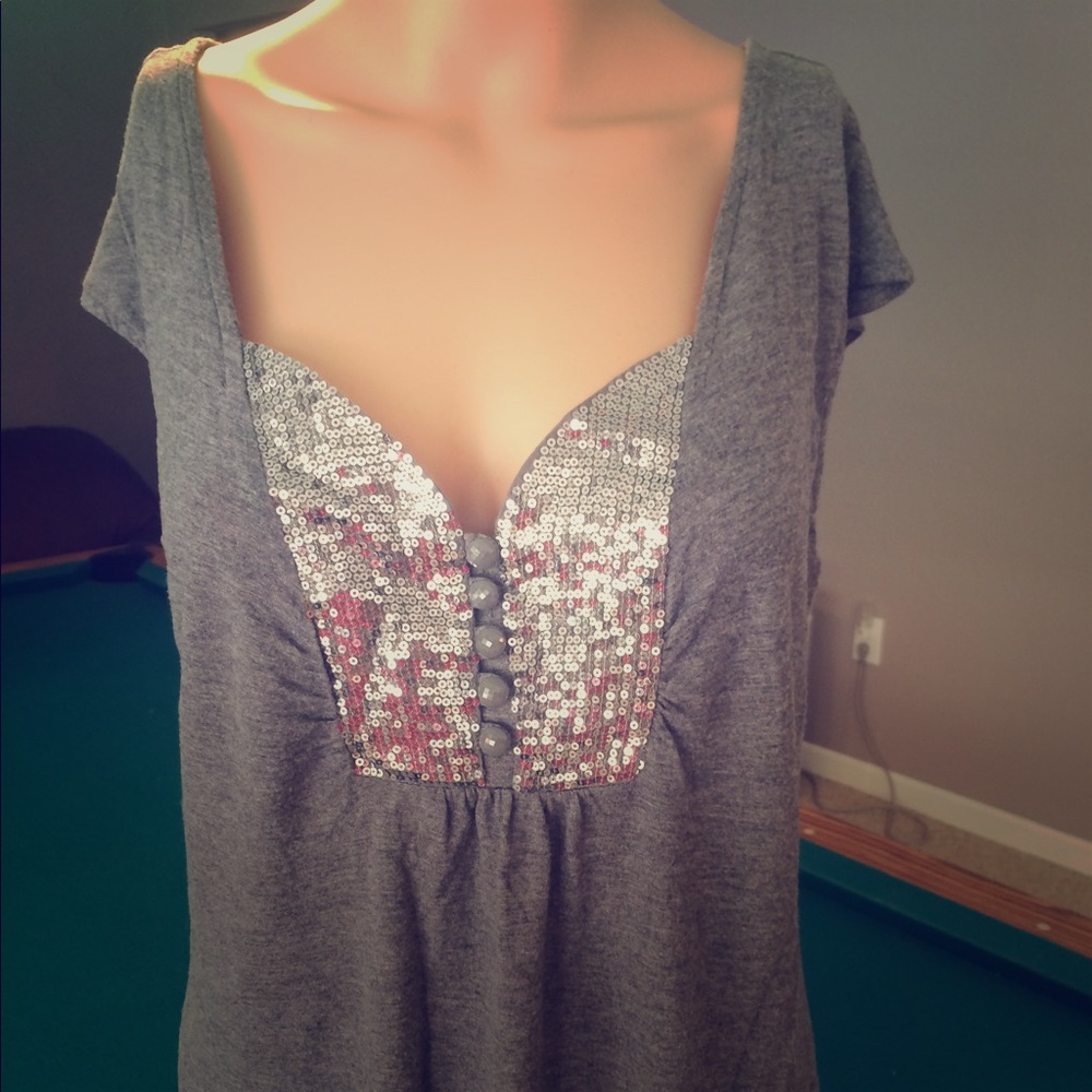 FREE with Bundle!! H&M Top- Size L