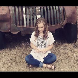 Meet your Posher, Julie