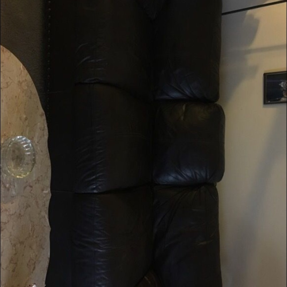 Leather couch and Chair - Picture 2 of 4