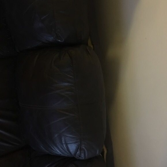 Leather couch and Chair - Picture 3 of 4