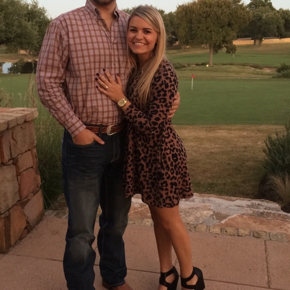 Cheetah print long sleeve dress - Picture 1 of 3