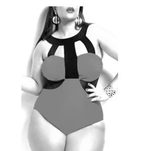 Plus size bathing suit.... NEVER WORN