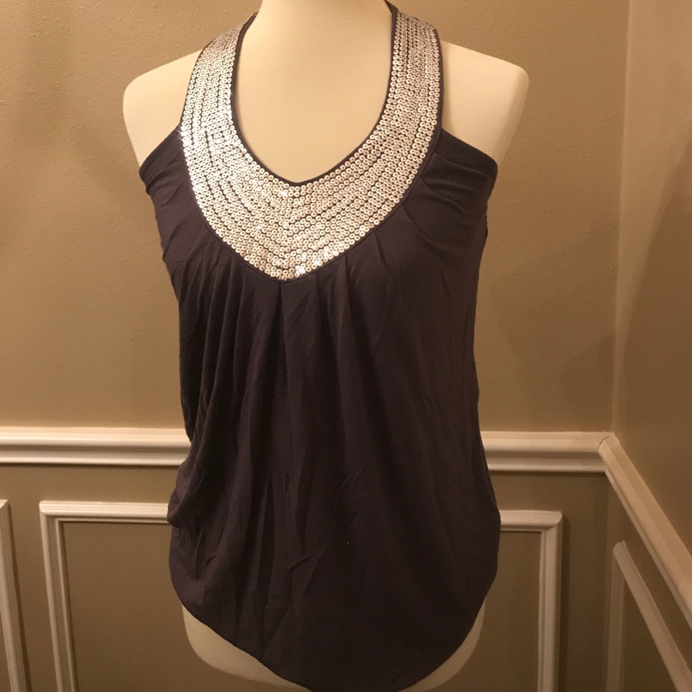 Shiny grey v-neck tank