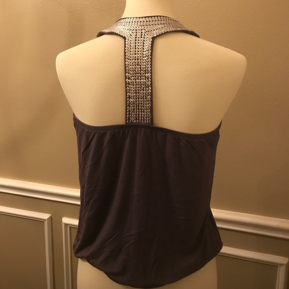 Shiny grey v-neck tank - Picture 2 of 4