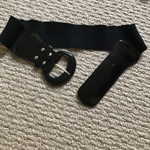 Black stretchy belt