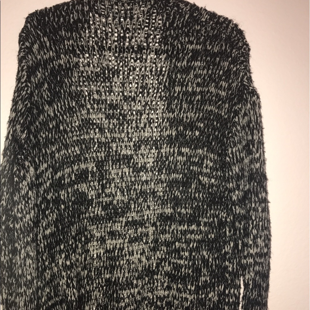 Volcom Sweater ! - Picture 2 of 2