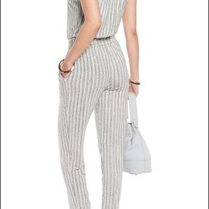 ✨PRICE DROP✨ NWT TART JUMPSUIT