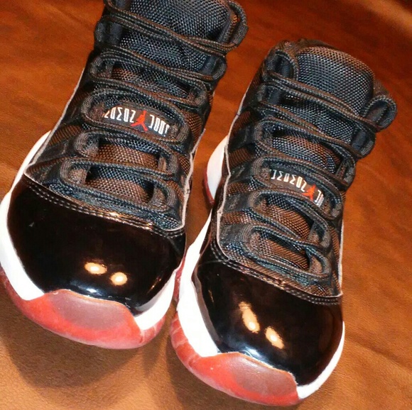 Bred 11\'s main image 4