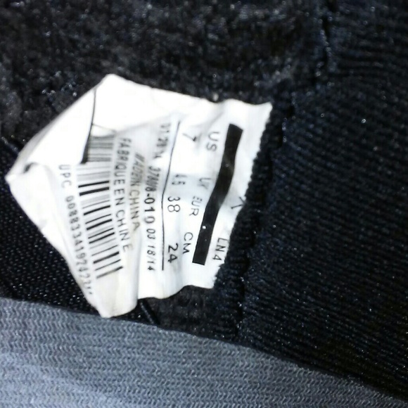 Bred 11\'s main image 5