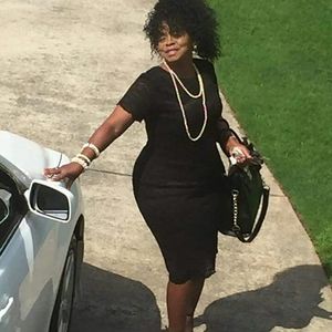 Meet your Posher, Lavette