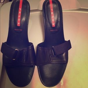 Prada Sport black leather slide Size 39. (9)