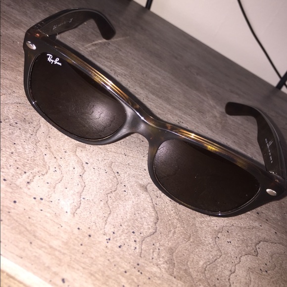 Ray-Ban tortoise shell sunglasses