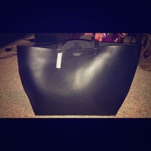 VS limited edition tote