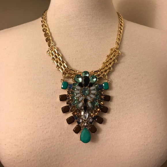 Large Statement Necklace - Picture 1 of 2