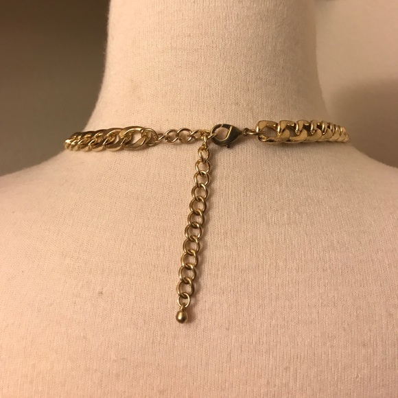 Large Statement Necklace - Picture 2 of 2