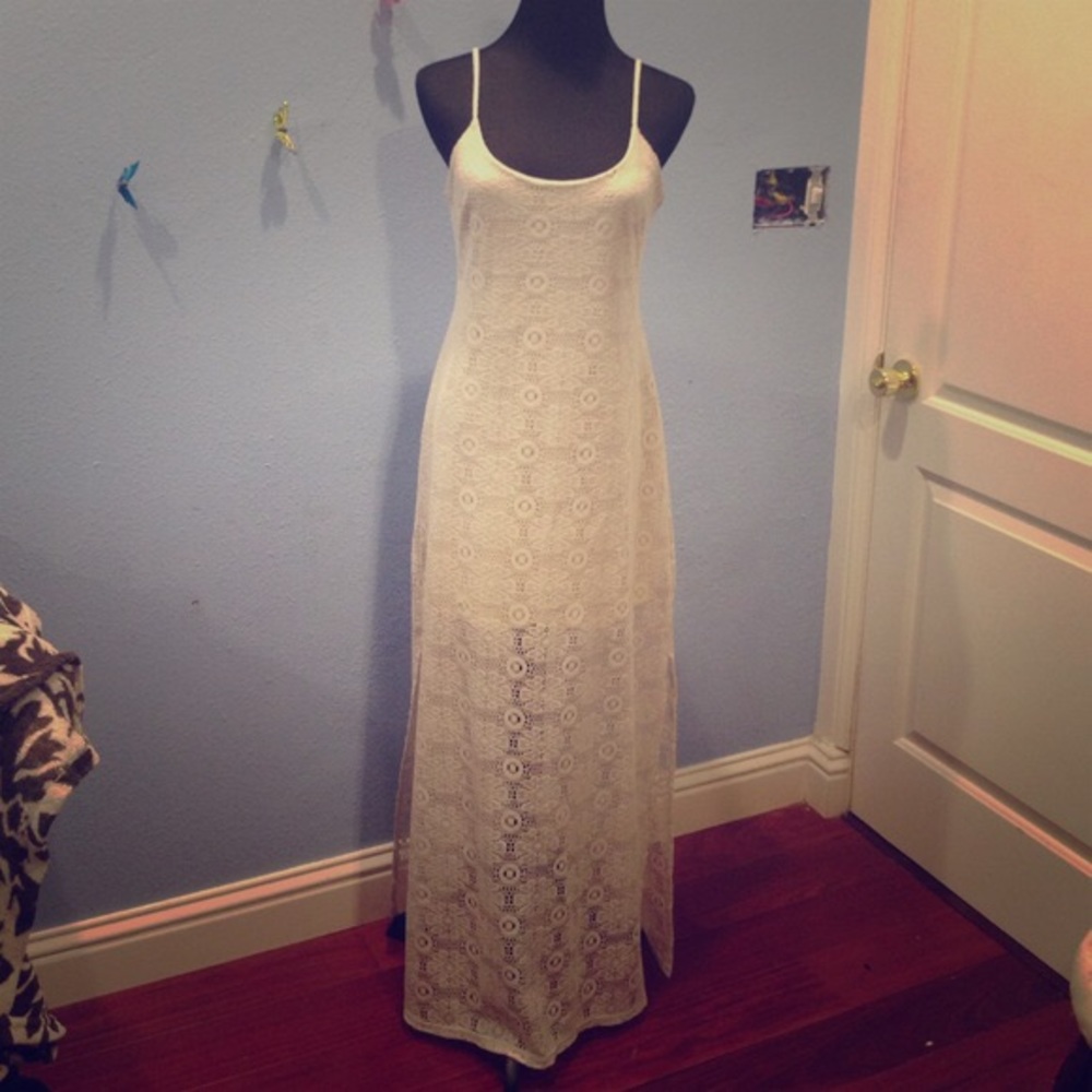 Cream crotchet lace maxi dress