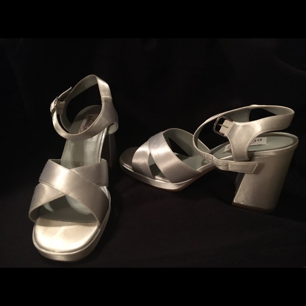 Dress shoes 3 1/2 inch heels 9 m