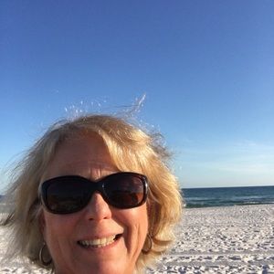 Meet your Posher, Sandy