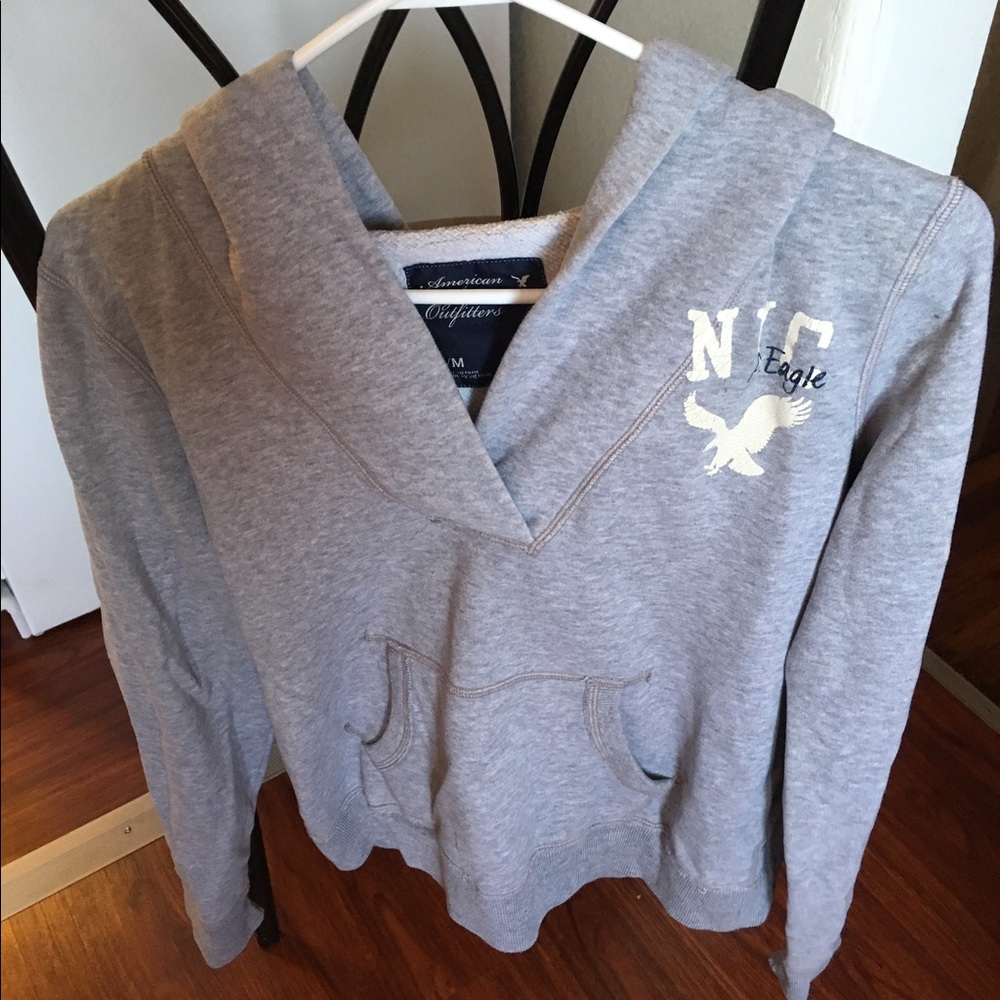 American eagle sweatshirt with hood