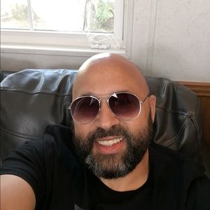 Meet your Posher, Greg