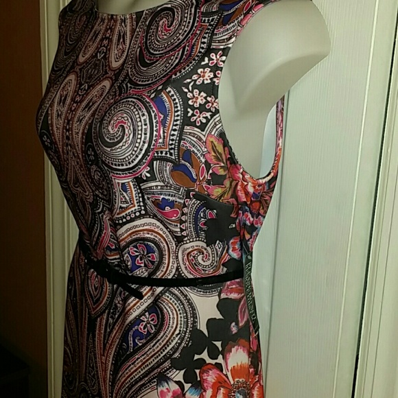 New York & Co Paisley Dress - Picture 5 of 8