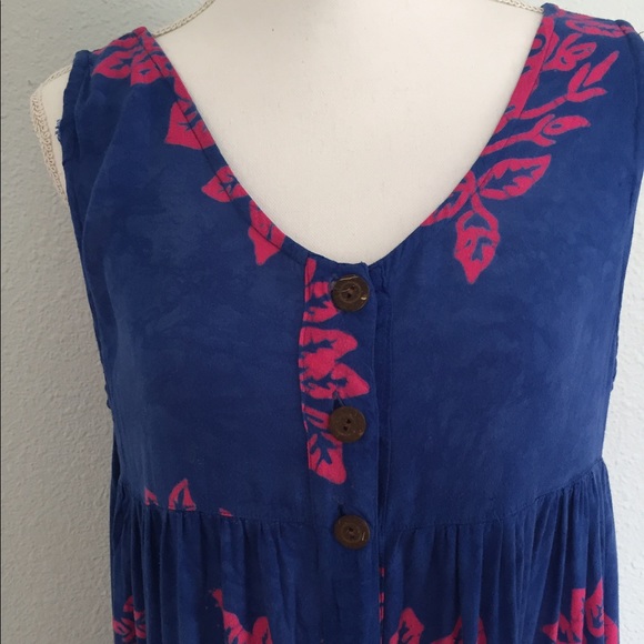 Swimsuit coverup - Picture 2 of 3